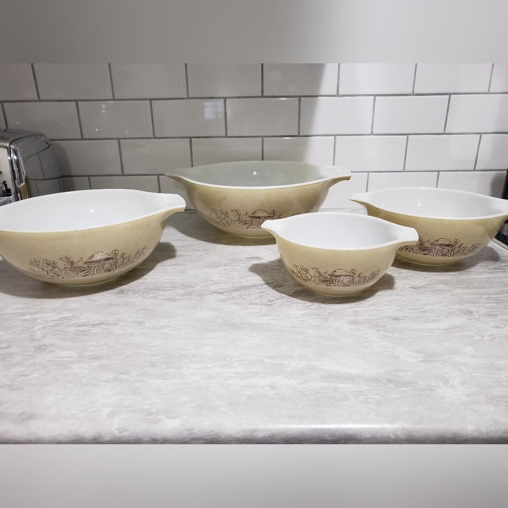 Vintage Pyrex "Forest Fancies" Cinderella Mixing Bowls!